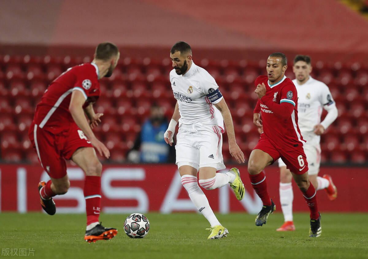 关于利物浦将迎战皇家马德里，欧冠冠军之争愈发激烈随着四分之一决赛的临近的信息