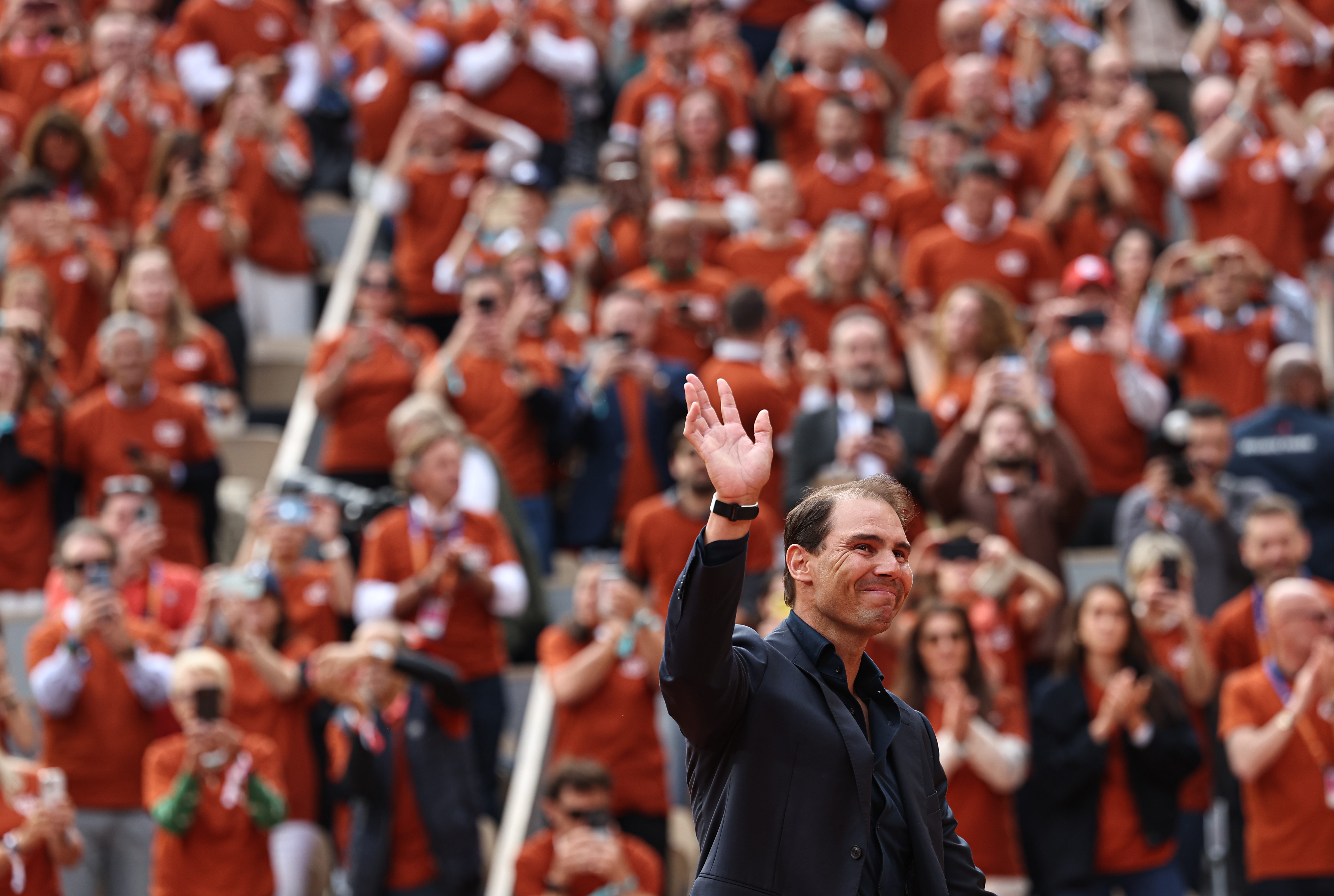 英国网球队翻盘意大利网球队，纳达尔送出助攻