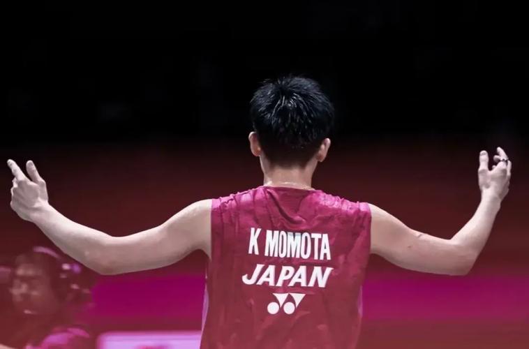 关于印度羽毛球队鏖战韩国羽毛球队，桃田贤斗完成帽子戏法的信息