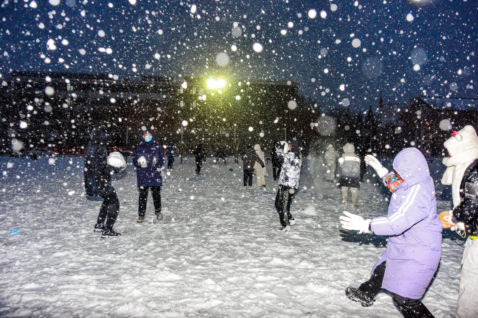 令人热血沸腾的比赛场面酣畅淋漓 令人热血沸腾的比赛场面酣畅淋漓