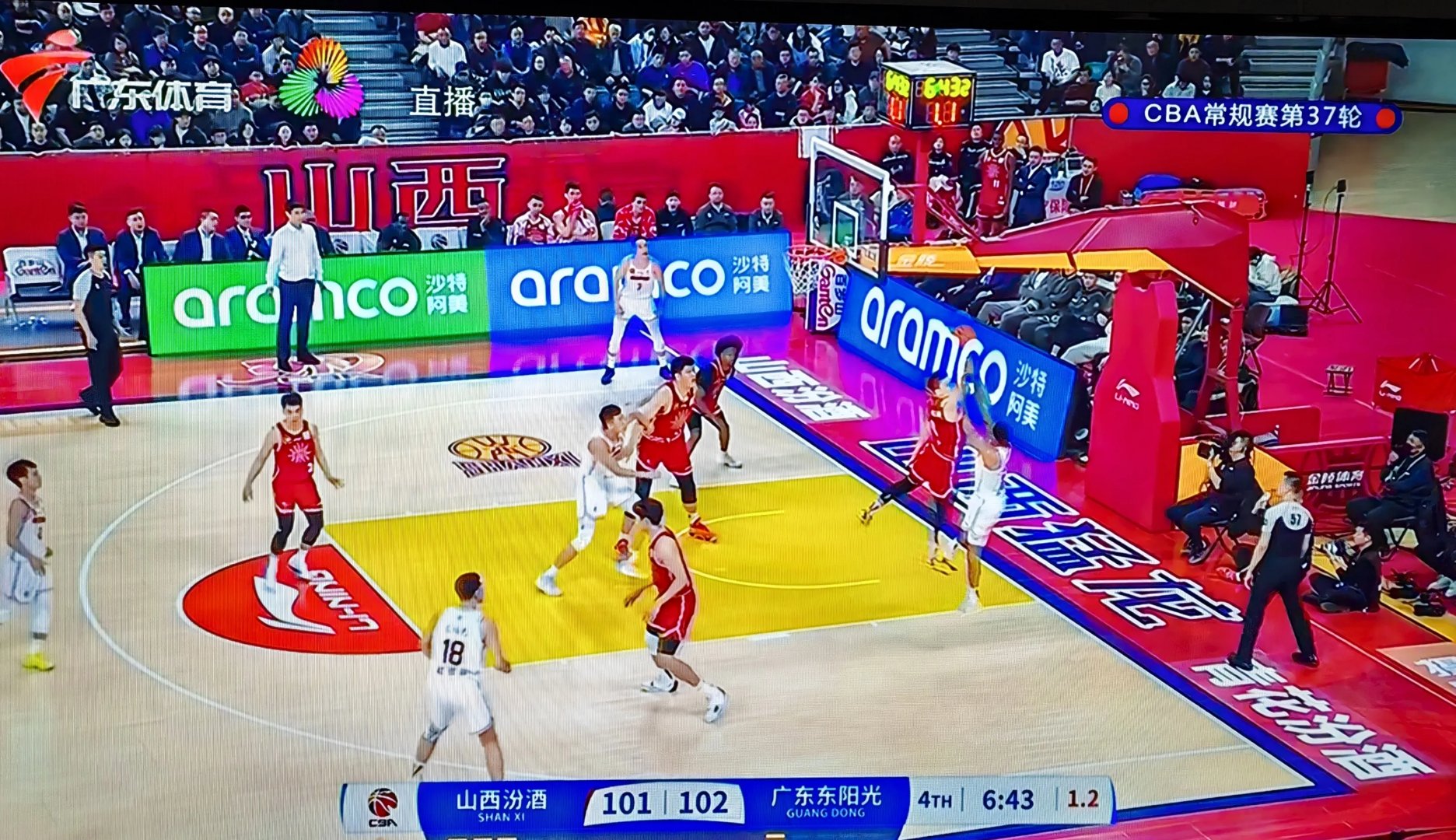 深圳队客场击败山西队，喜迎胜利