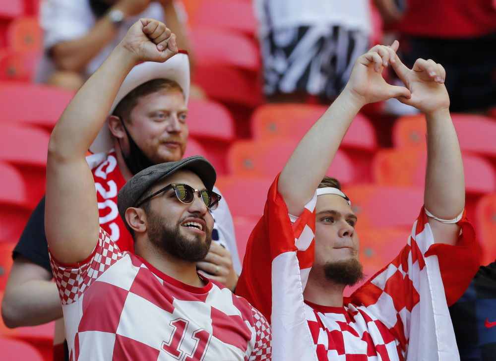 英格兰队主场大胜克罗地亚，豪取四连胜的简单介绍