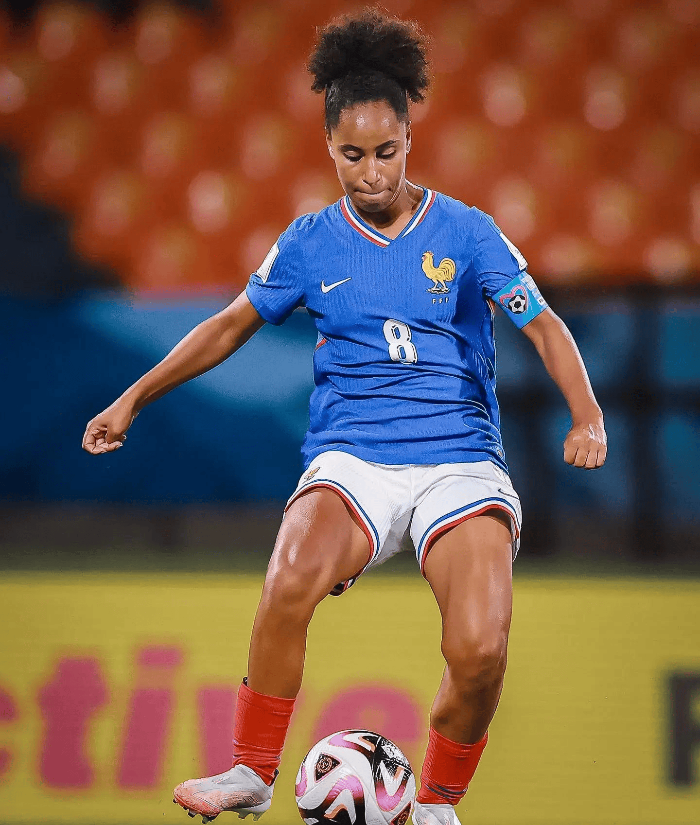 包含巴西女足表现出色，力争夺魁的词条