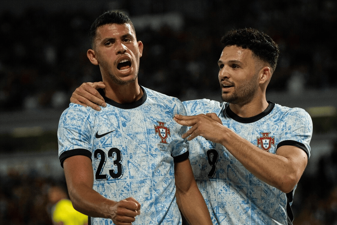 关于斯特拉斯堡奋勇拼搏，终结对手连胜记录的信息