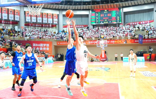 关于福建队在比拼中真正发挥实力，取得胜利的信息