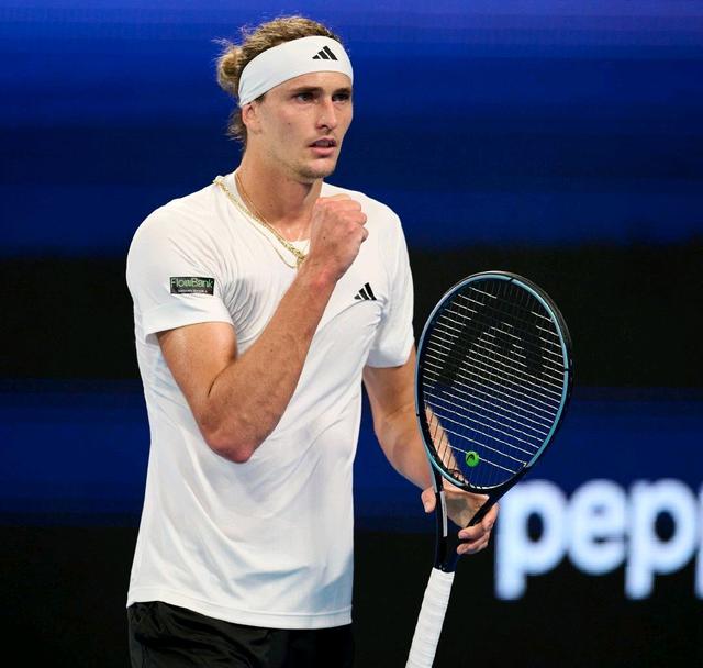 年终总决赛绝杀戴维斯杯，兹维列夫高光表现