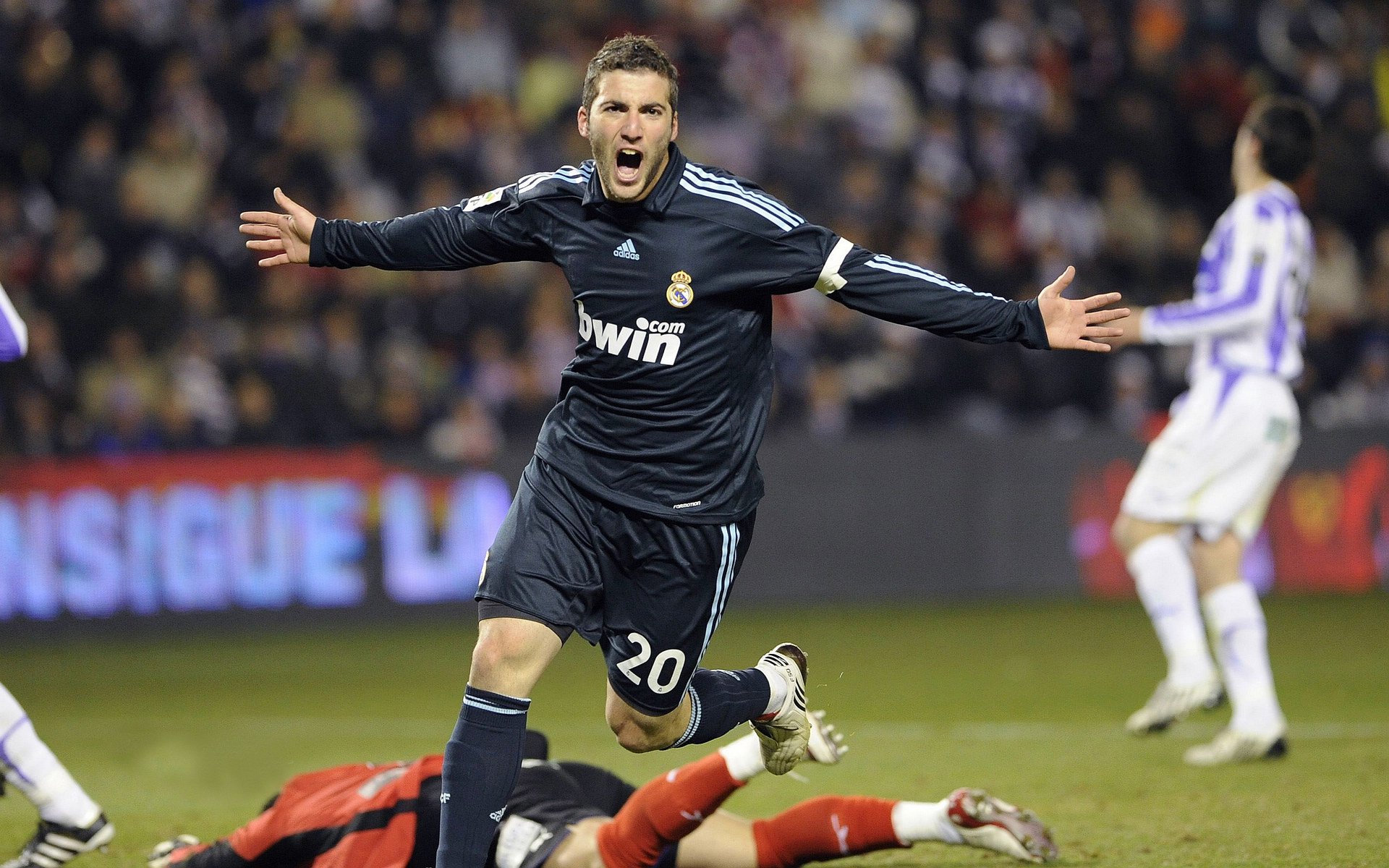 战术博弈，阿圭罗持续制造杀伤，国际米兰体系压制挪威风暴